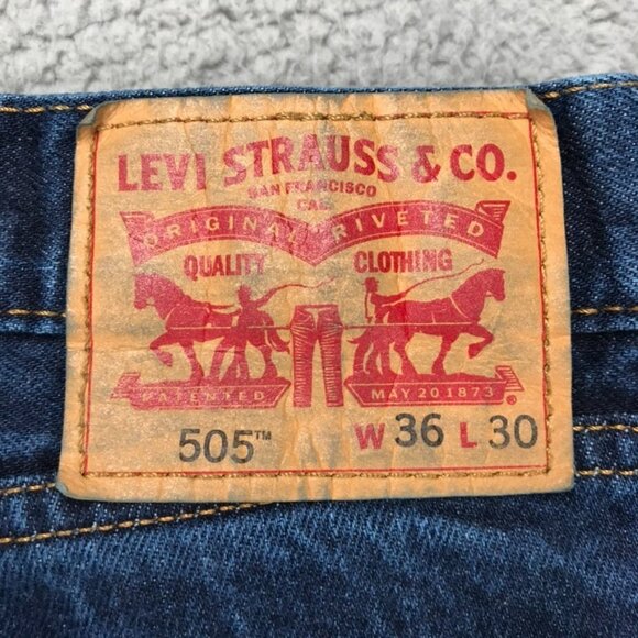 LEVIS 505 Jeans Mens Size 36x30 Regular Fit Straight Leg Dark Wash Faded Denim - Picture 4 of 16